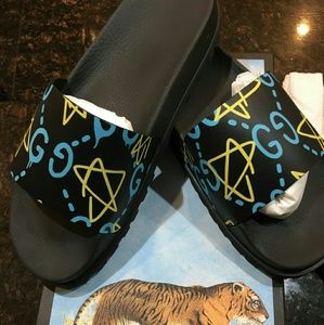 Gucci Ghost Slides 🔥🔥🔥